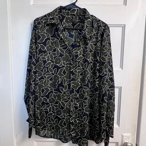 Banana Republic Green Floral Boyfriend Fit Blouse